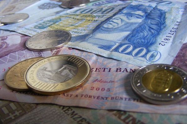 Az NGM szerint a magyar költségvetés stabil lábakon áll