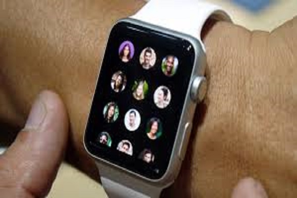 Apple Watch: péntektől Moszkvában is hódító útra indult