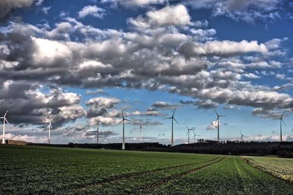 Csökken az energiatermelés az OECD-országokban