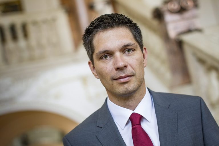 Balog Ádám: az MNB kicsit jobban elengedi az MKB kezét