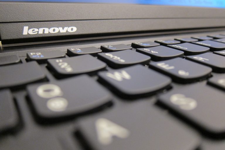 Szűkül a Lenovo piaca, 3200 alkalmazottat bocsát el
