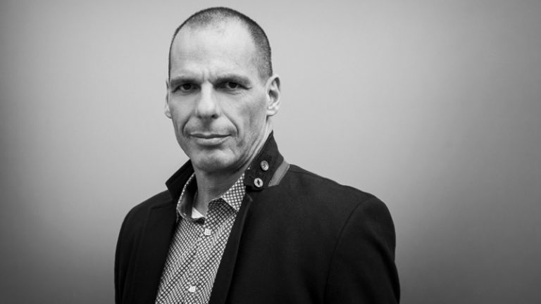 Janisz Varufakisz: a megszorítás és a demokratikus deficit csupán tünet