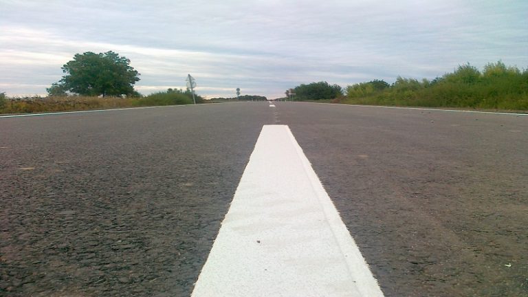 Kevesebből is megépítik az utakat – spórolnak 15 milliárdot