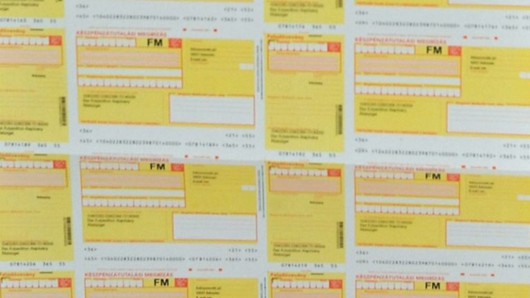 Csekkbefizetés: egyre többen használják a bankkártyájukat