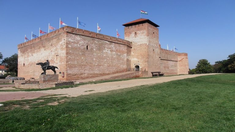 Külföldi turisták számának bővülése: Magyarország a legjobbak között