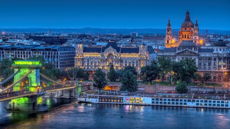 Budapesti hotelek: sok a lemondás a migránsválság miatt