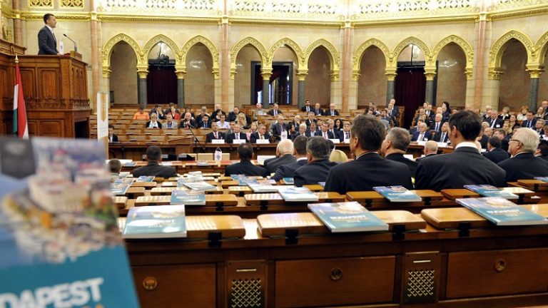 165 éves a BKIK: ünnepi küldöttgyűlés a Parlamentben 165 éves a BKIK: ünnepi küldöttgyűlés a Parlamentben