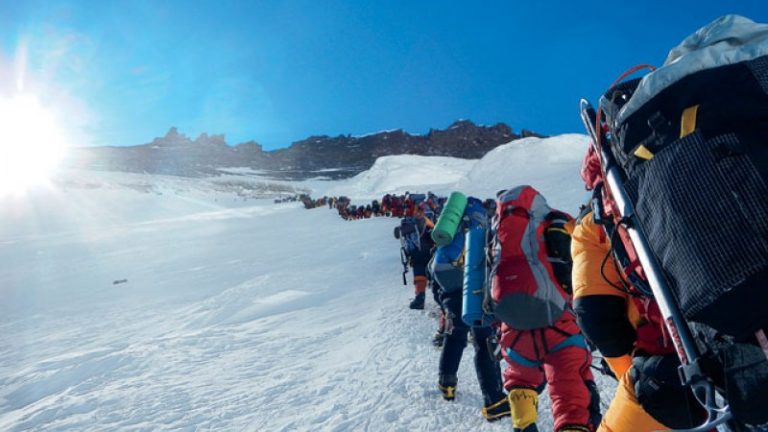 Félárú belépővel csalogatnak a Mount Everest alaptáborába