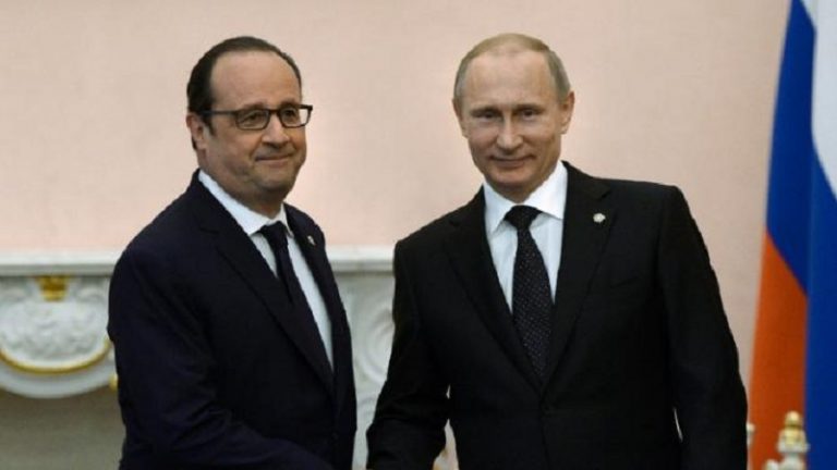 Párizsba hívta Vlagyimir Putyint a francia államfő