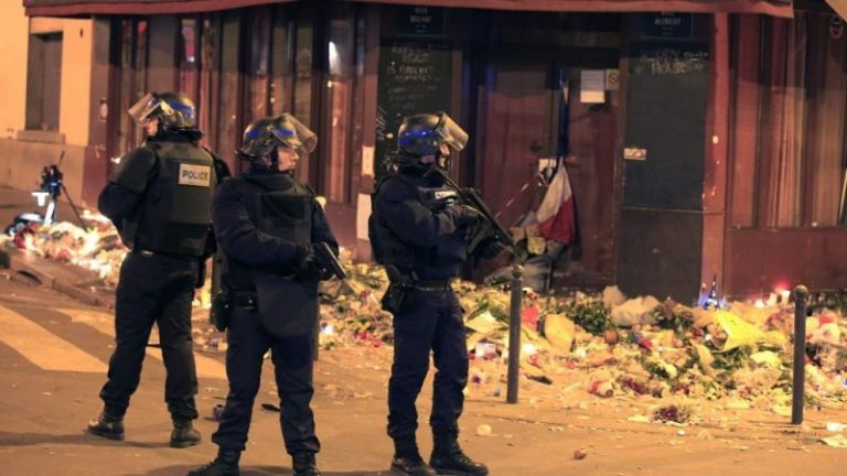 Háromszáz euró egy videófelvétel a szerdai párizsi rendőrakcióról