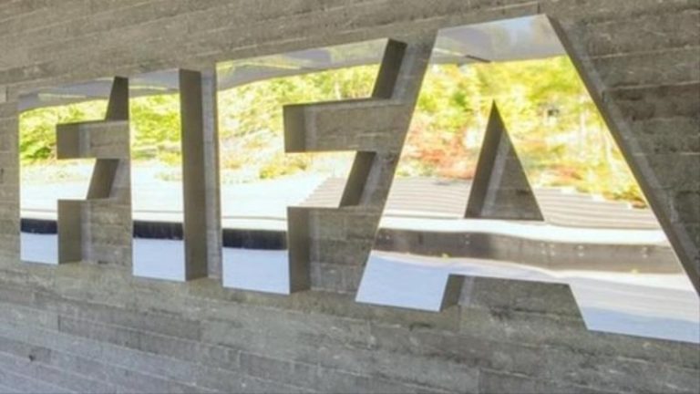 Folytatódik a FIFA-botrány: újabb letartóztatások Svájcban