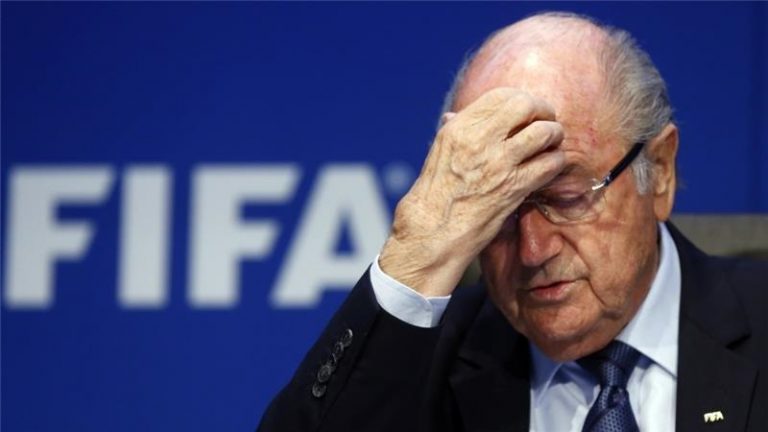 Blatternek elege lett, szakít a labdarúgással