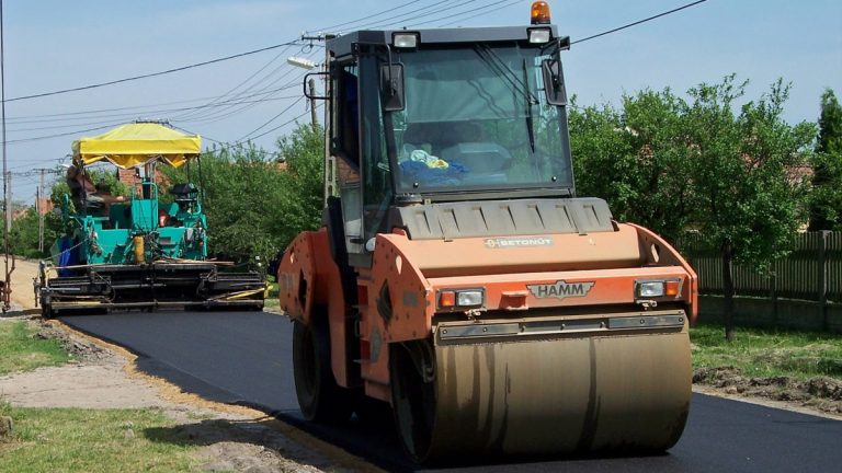 Őrjítő a tempó, 80 kilométer egy év alatt