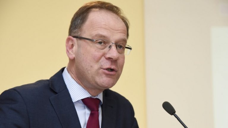 Navracsics Tibor: az Erasmus+ első éve valódi sikernek bizonyult Navracsics Tibor: az Erasmus+ első éve valódi sikernek bizonyult
