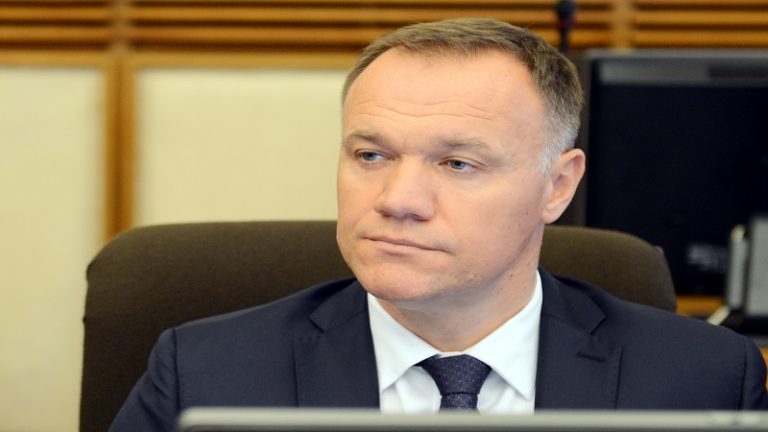 Feljelenti a nővéreket a szlovák egészségügyi miniszter Feljelenti a nővéreket a szlovák egészségügyi miniszter
