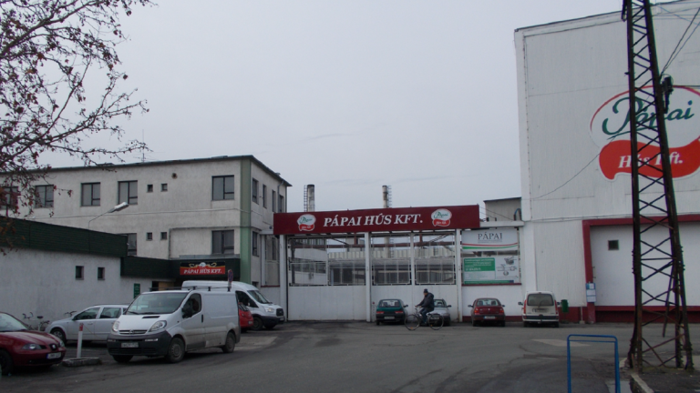 Szeletben nem, csak egyben eladó a Pápai Hús