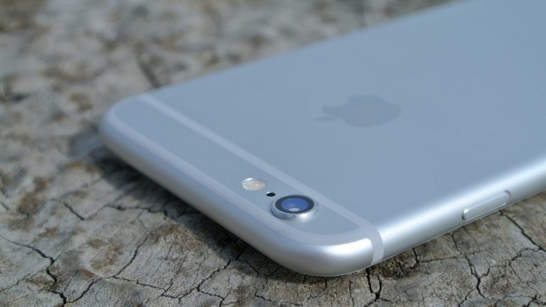 Amerikai internetes nagyvállalatok fogtak össze az Apple védelmében​