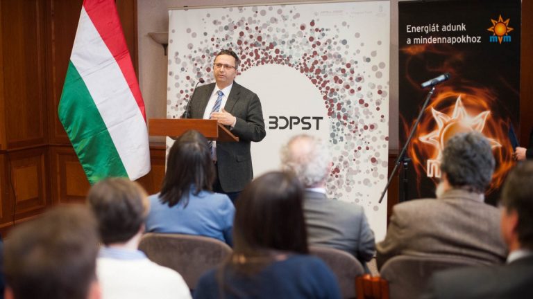 Szijjártó: csak az innovatív nemzetek lehetnek sikeresek