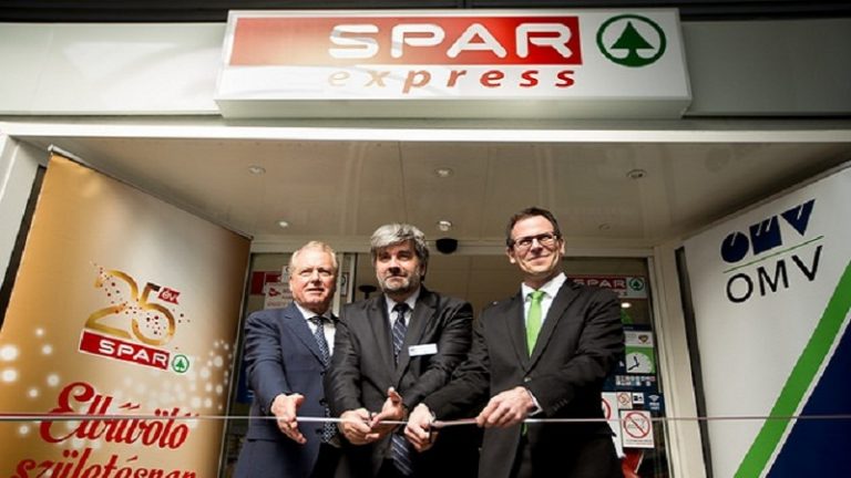 Sorra nyitja az express boltokat az OMV és a Spar