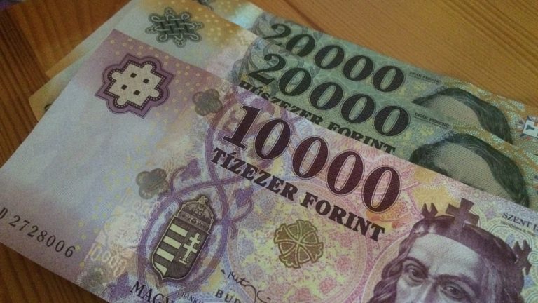 Tűzoltás a Kliknél: havi 50 ezer forint a rendkívüli kiadásokra