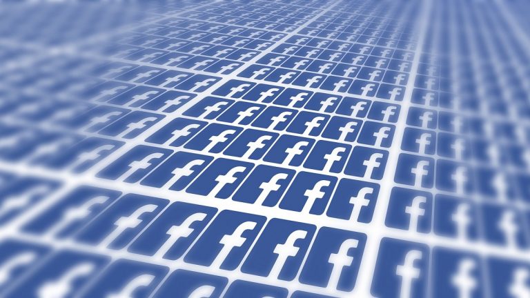 Facebook: változik a hírfolyam algoritmusa Facebook: változik a hírfolyam algoritmusa