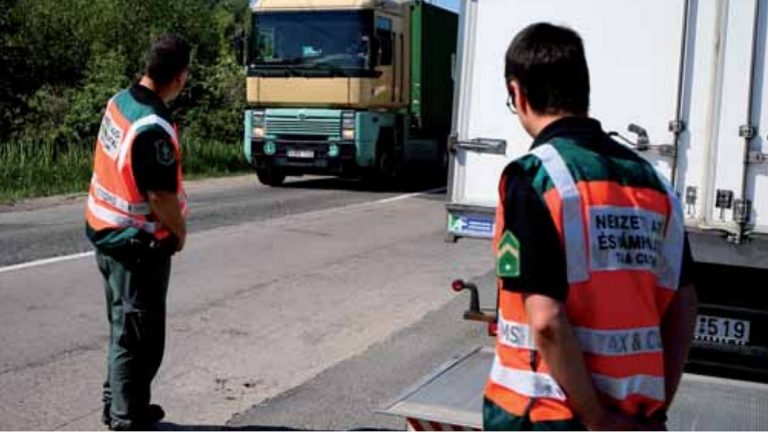 Így ellenőriz a NAV: ütős számok 2015-ből