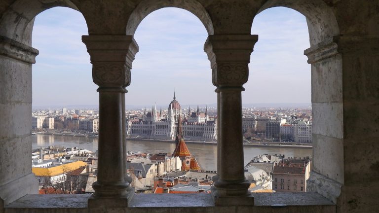92 ezerrel többen dolgoztak Budapesten 2015-ben, mint öt évvel korábban