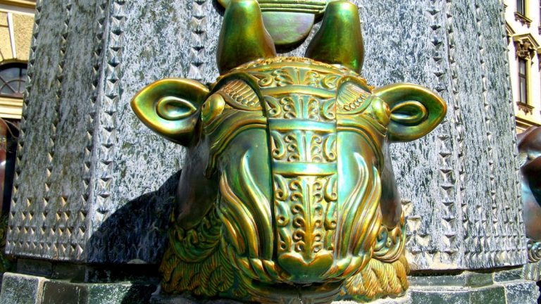Tömegesen mondanak fel a Zsolnay Porcelánmanufaktúra alkalmazottai