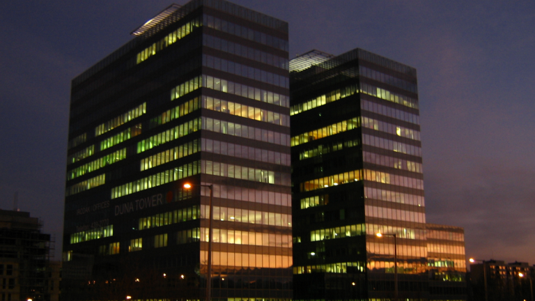 Kétmillió euróból újul meg a Duna Tower