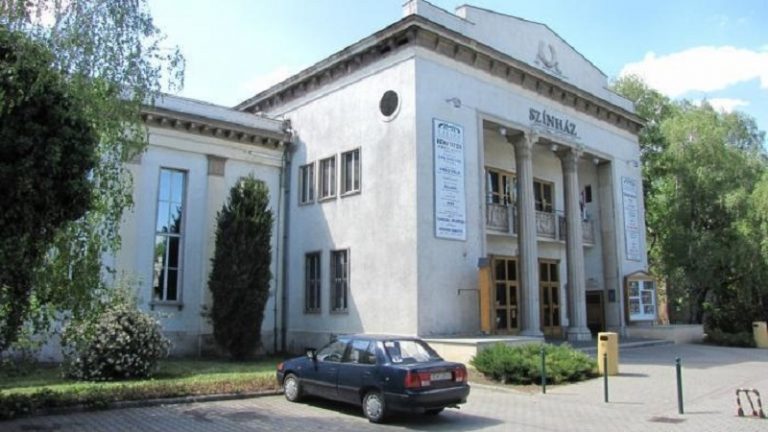 Őze Áron: Színvonalas népszínházat kell csinálnunk Dunaújvárosban