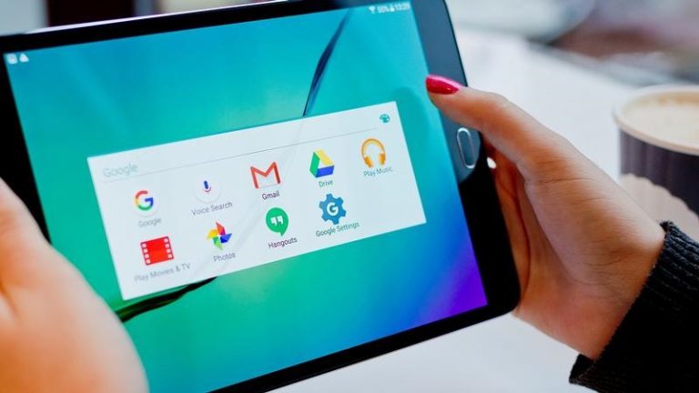 Nem díjazzák a táblagépet a magyar digitális bennszülöttek