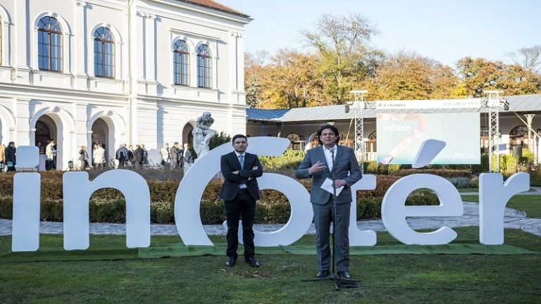 Deutsch Tamás: jövőre tömegesen tapasztalhatják a Digitális Jólét Program eredményeit