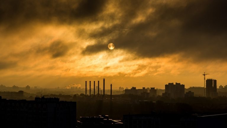Több településen veszélyes vagy egészségtelen a levegő