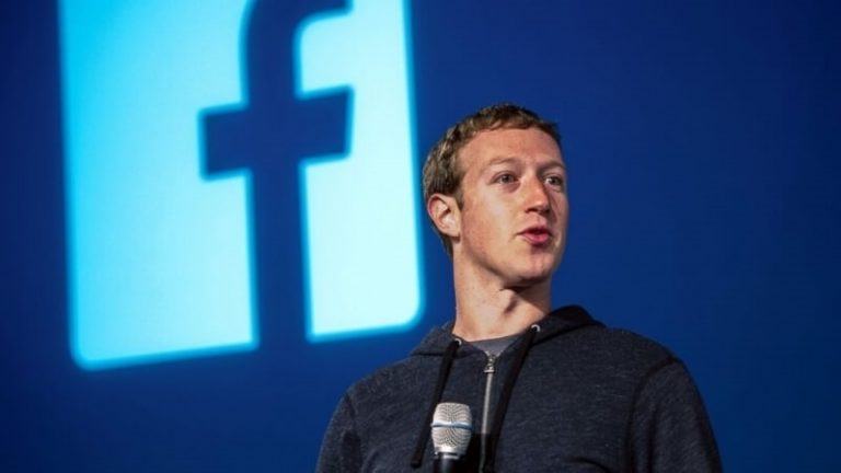 Új funkcióval szűrné ki az álhíreket a Facebook
