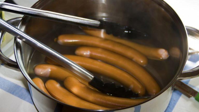 Egy virsli büdös volt, a többi átment a nagy év végi teszten