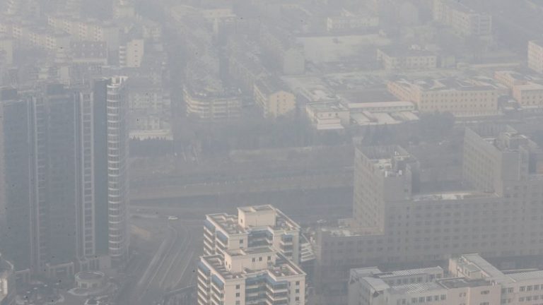 Majdnem 1 milliárd forintból kutatják a szmogot