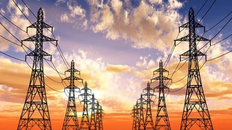 Gyanús, hogy munkaszüneti napon drágult az energia Romániában