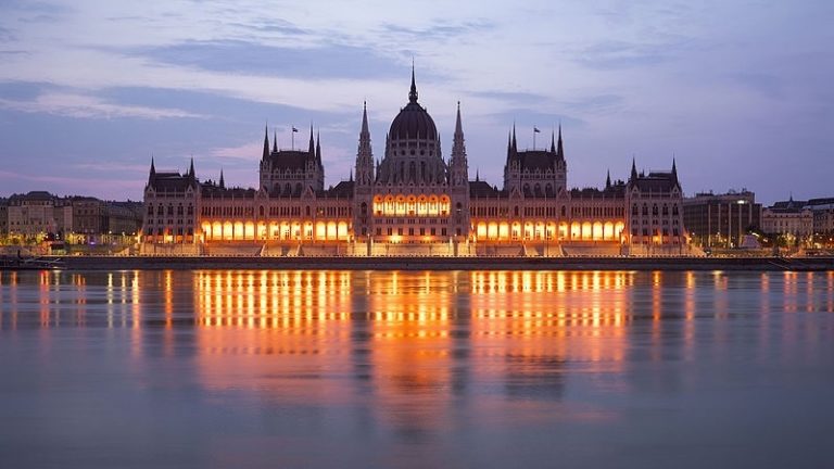 A Corinthia Hotel így csalogatja a vendégeket Budapestre