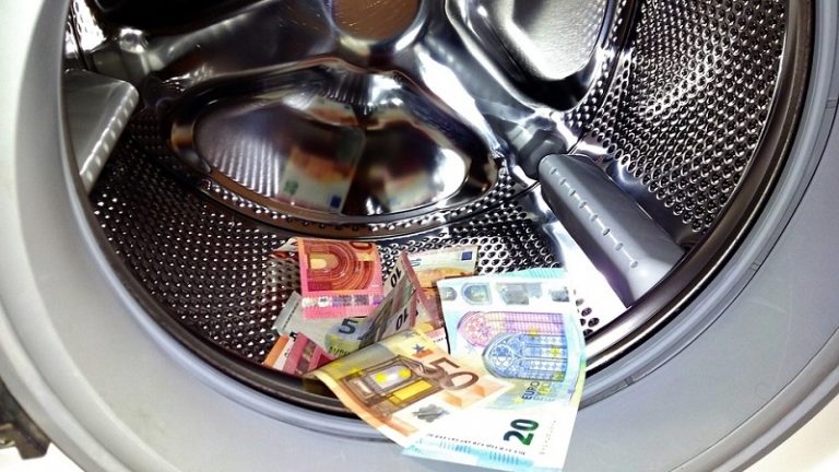 Pénzmosás-ügyek: átlagosan három év telik el egy (elsőfokú) ítéletig Pénzmosás-ügyek: átlagosan három év telik el egy (elsőfokú) ítéletig