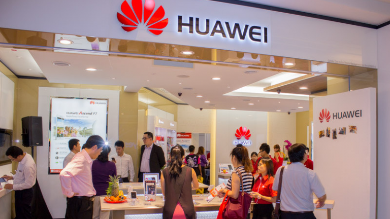 Kínában ismerkednek a legmodernebb technológiákkal a Huawei magyar ösztöndíjasai