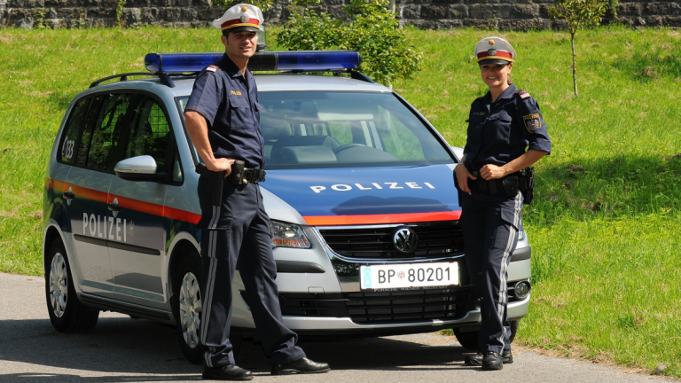 A fiataloknak ez nem életpálya, elöregszik az osztrák rendőrség