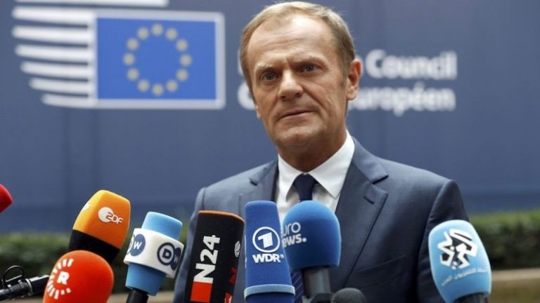 Az elnök a Brexit megállításáról álmodozik Az elnök a Brexit megállításáról álmodozik