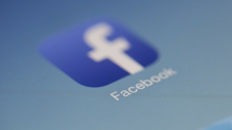 Facebookozásban uniós bajnok Magyarország