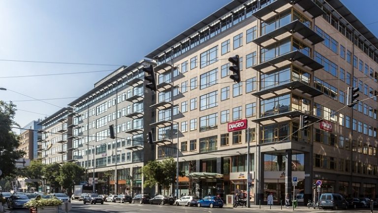 Elkelt a West End Business Center