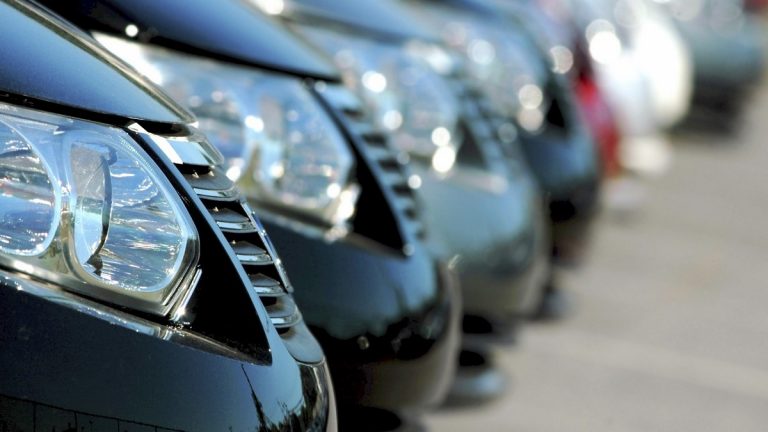 Új autók a hazai utakon: Suzuki, Ford, Opel, Skoda, Toyota a január–júliusi sorrend