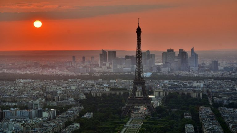 Baán Lászlót a francia Becsületrend lovagi fokozatával tüntették ki