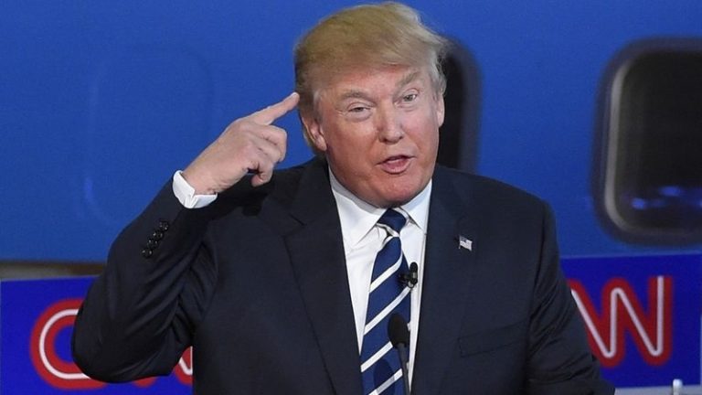 Trump 10 milliárd dollárt spórolna a magánbiztosítókon
