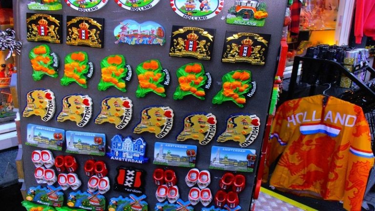 Amszterdam lassan megőrül a turisták rohama miatt