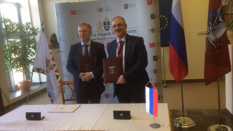 Meghosszabbította együttműködési megállapodását a moszkvai és a budapesti kamara Meghosszabbította együttműködési megállapodását a moszkvai és a budapesti kamara