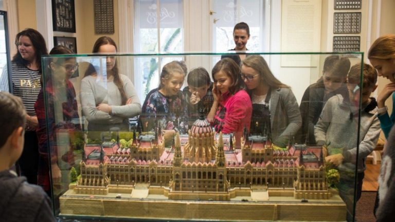 Ünnepekkor különösen népszerűek a magyar márkamúzeumok